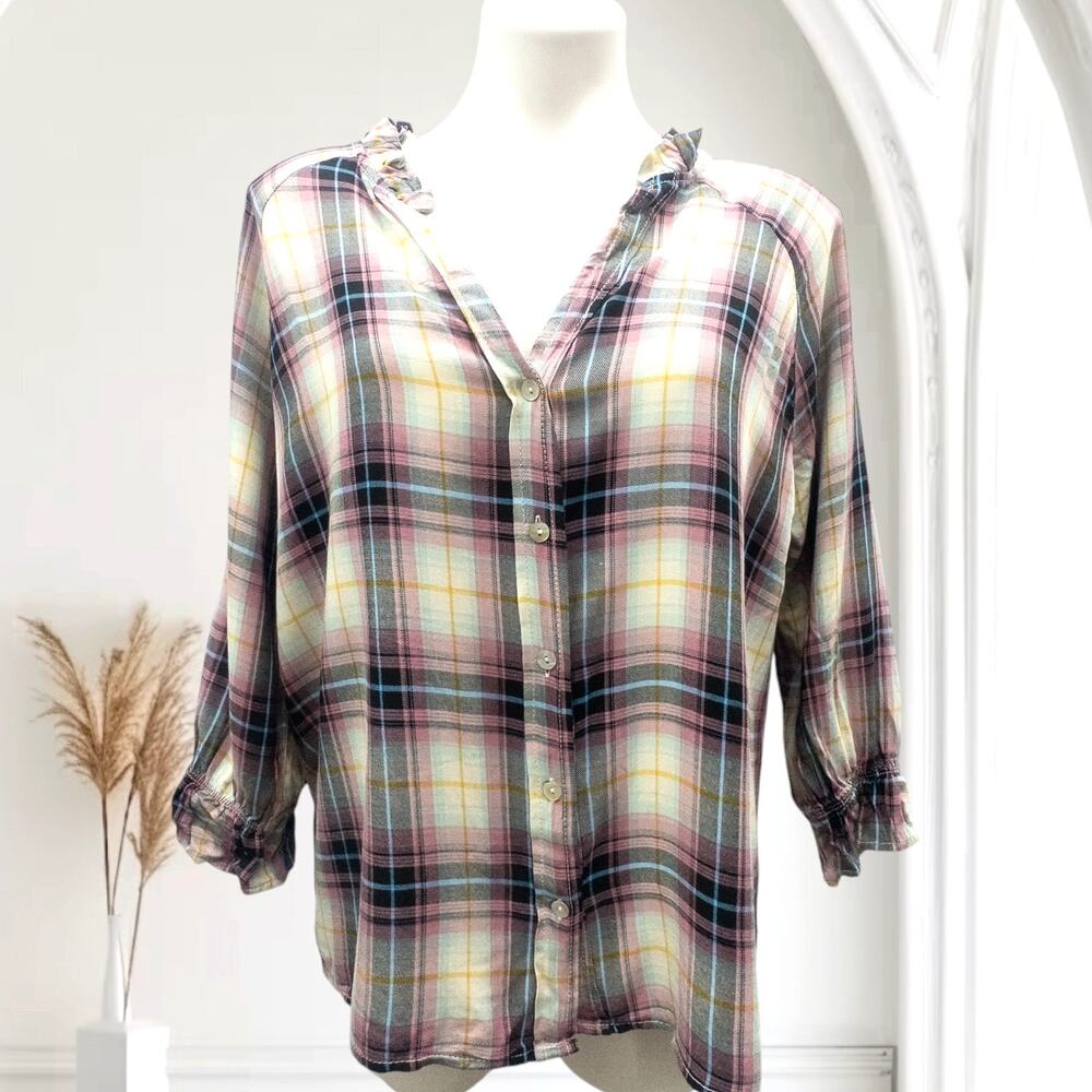 4our Dreamers Ruffle V-Neck Pink Plaid Long Sleeve Top Women's Medium